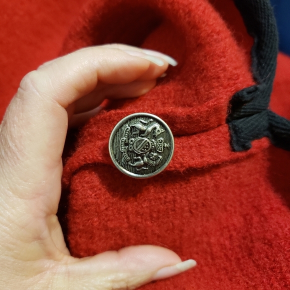 Tally Ho Red Wool Garment Label - Picture 11 of 11